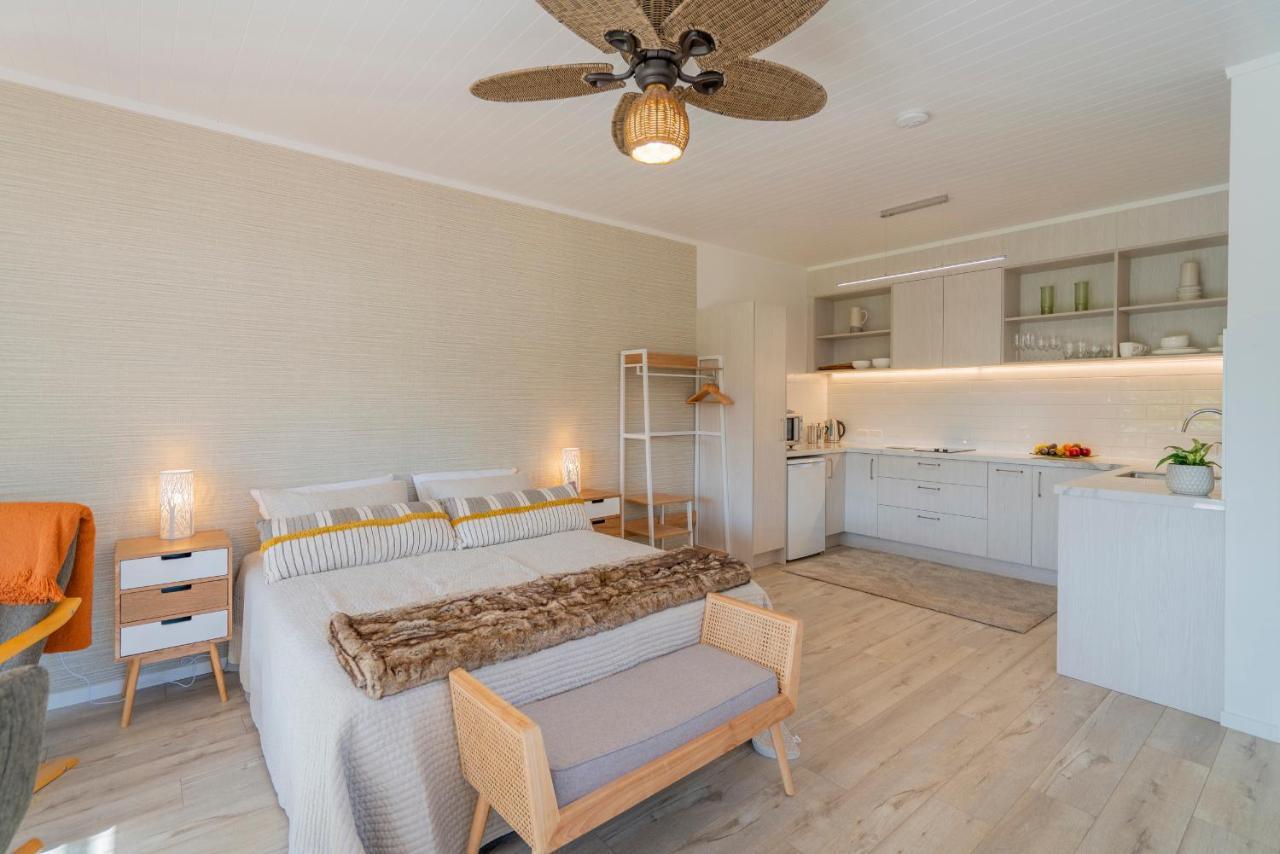 On The Point Apartamento Whitianga Exterior foto
