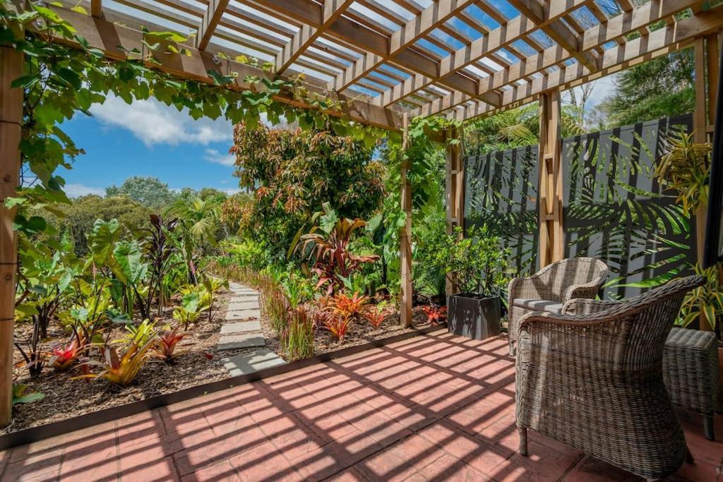 On The Point Apartamento Whitianga Exterior foto